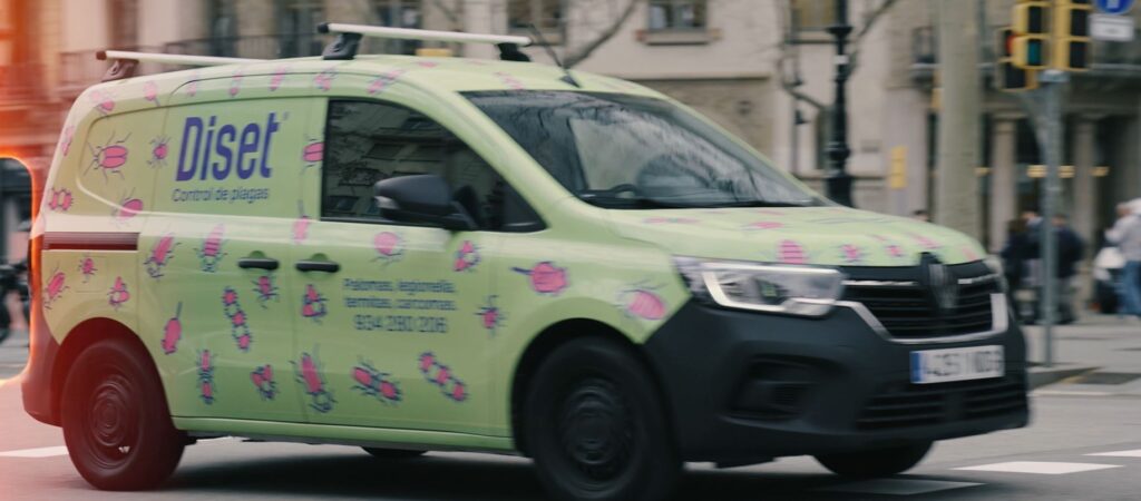 furgoneta para desinfección en Diset control de plagas barcelona